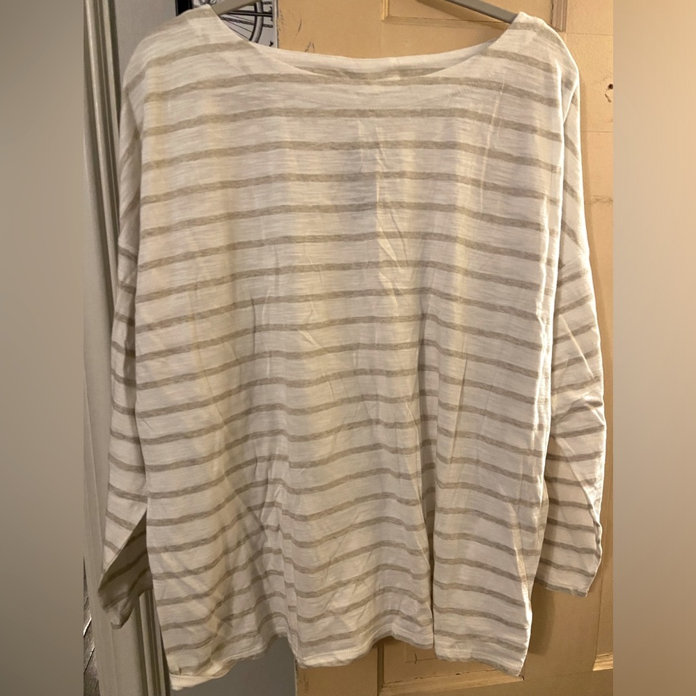 Stripped long sleeve top